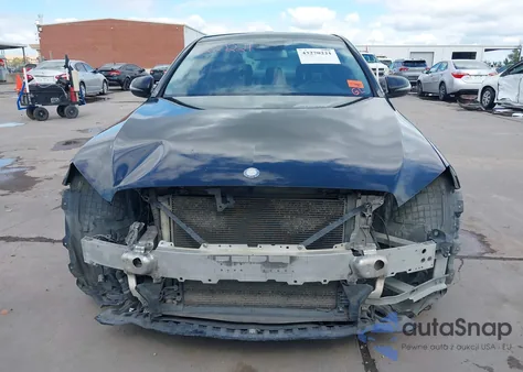 2016 Mercedes-Benz C 300 z USA, uszkodzony, nr VIN WDDWF4JB0GR143896